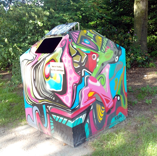 Müllcontainer bemalt / Graffito Spray